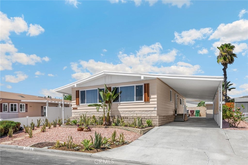 38069 Calle De Amor