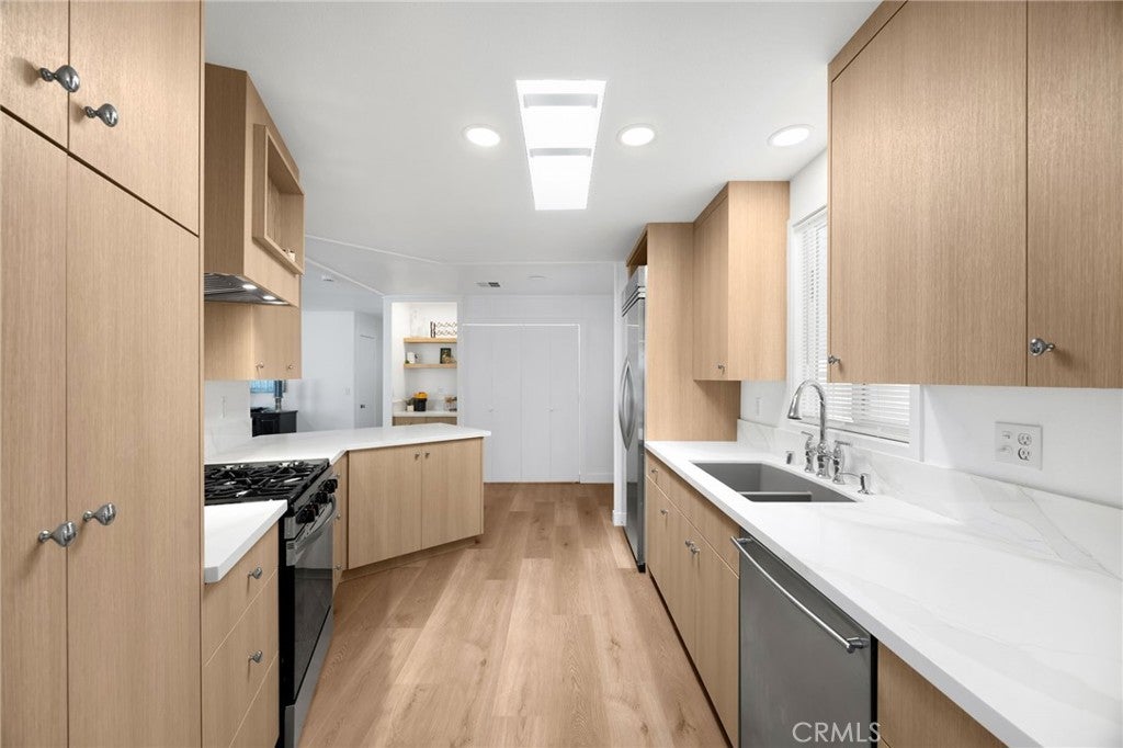 38069 Calle De Amor