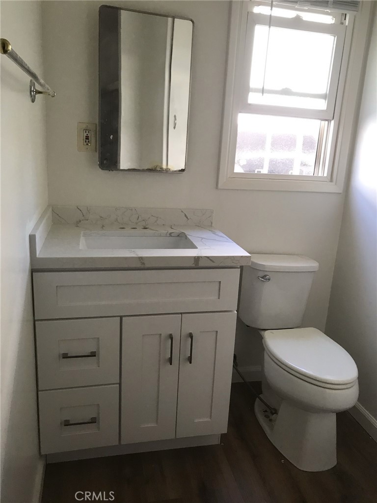 Properties 1 1025 W Clark Avenue C