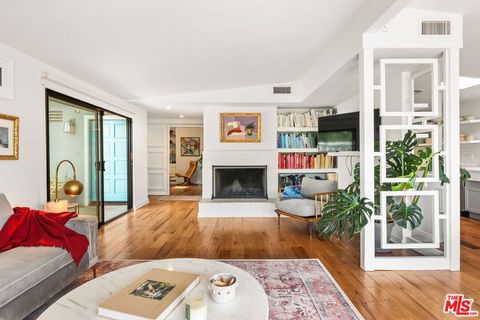 Photo of 3744 Buena Park Drive, Studio City, CA 91604 (MLS # 26827781)
