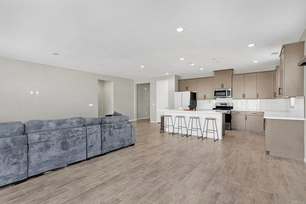 11912 Olivine Road