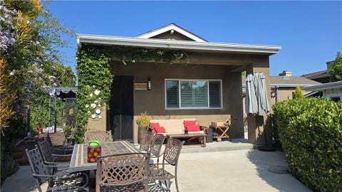 Photo of 1018 La Presa Drive, Pasadena, CA 91107 (MLS # AR26117231)