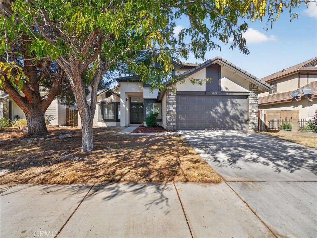 Photo of 44529 Aspen Street, Lancaster, CA 93535 (MLS # OC26212994)