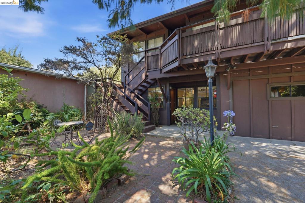 2915 Benvenue Ave AVE C, Berkeley CA 94705