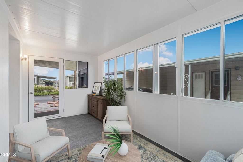 250 E Telegraph Road 1