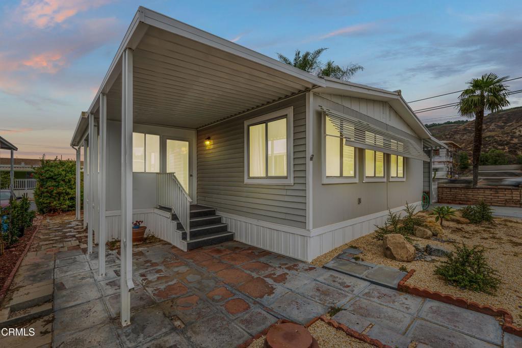 250 E Telegraph Road 1