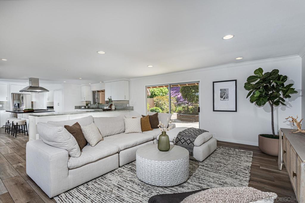 Rancho Santa Fe - Residential