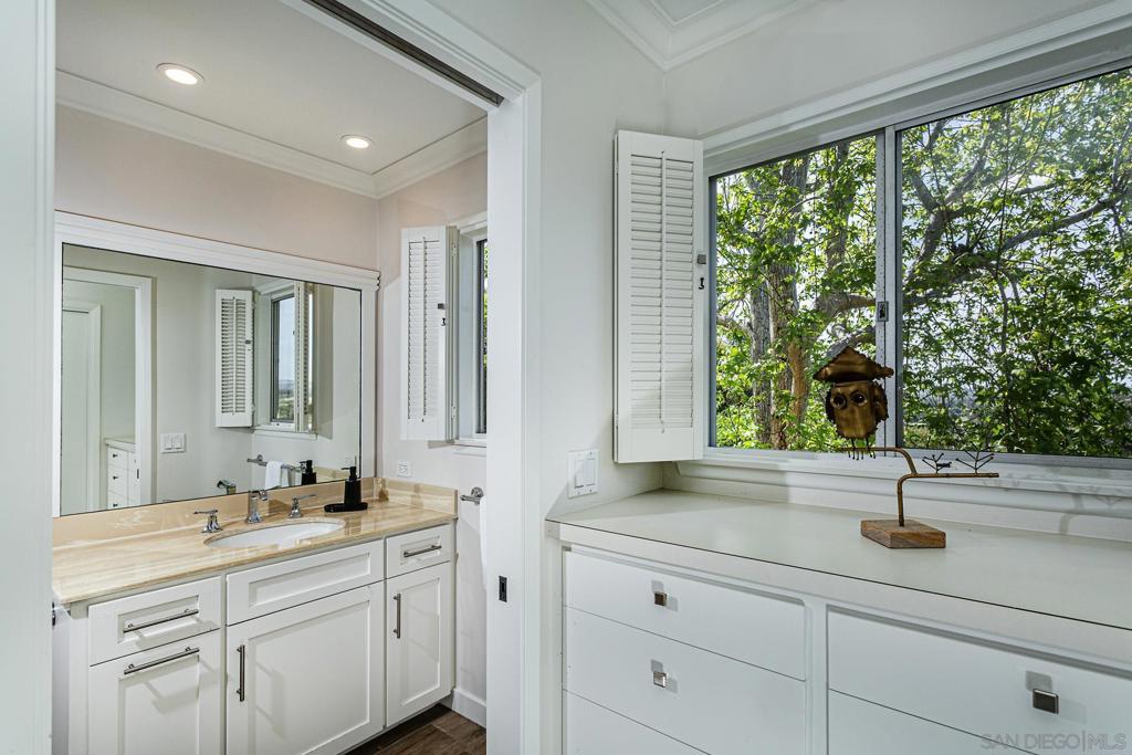 Rancho Santa Fe - Residential