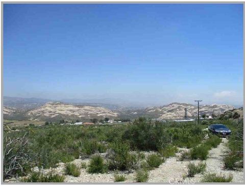 Photo of 0 Farris, Phelan, CA 92371 (MLS # DW26050367)