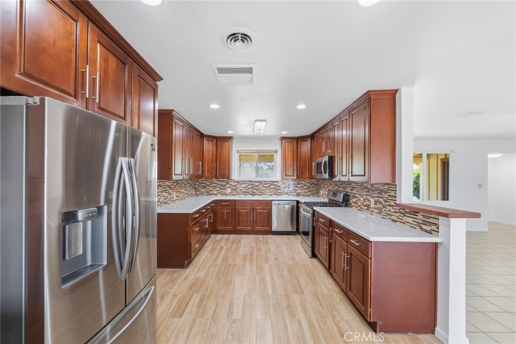 7425 Joshua View Drive