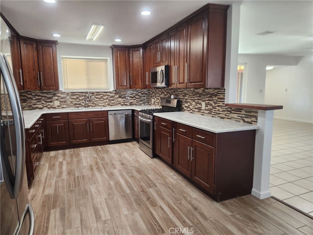 7425 Joshua View Drive