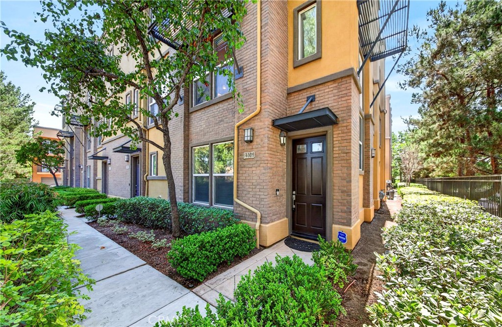 1105 Armstrong Drive