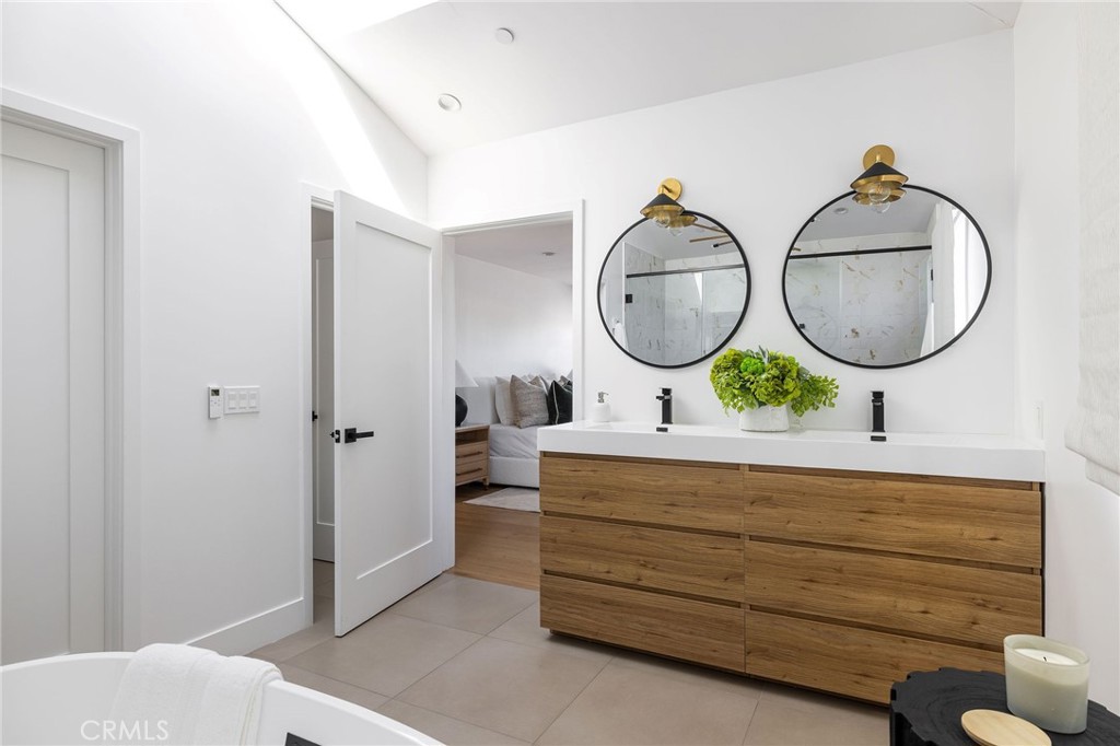 The Hill (TH) - Residential