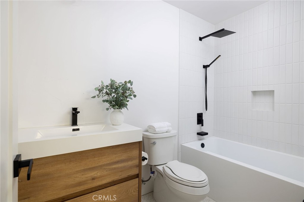 The Hill (TH) - Residential