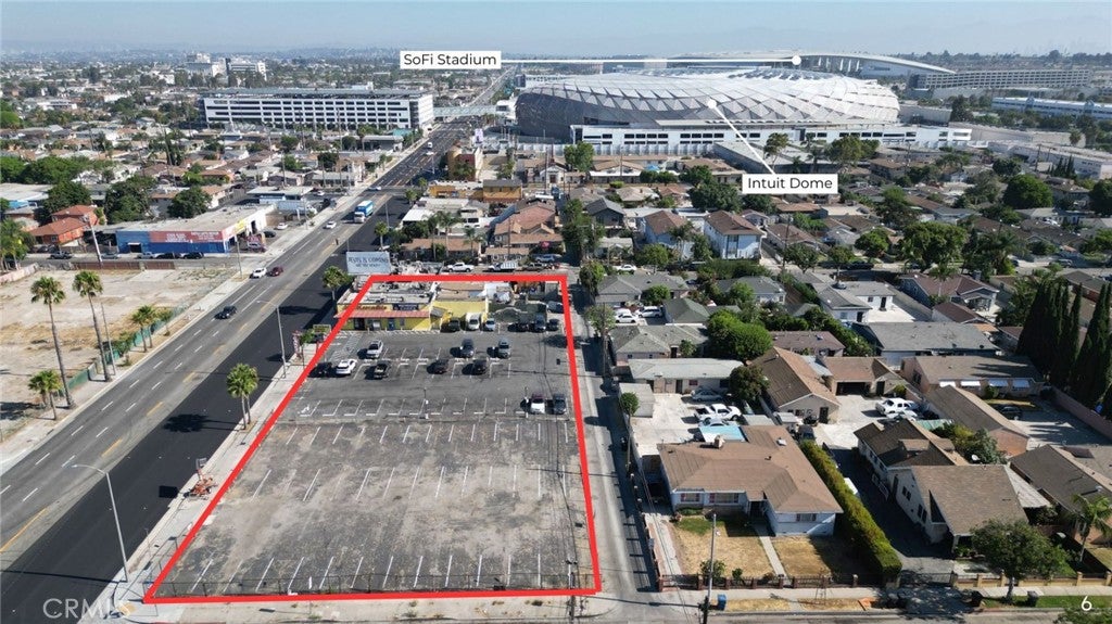 10500 S Prairie Ave, Inglewood, CA 90303