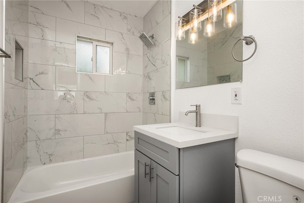 Santa Ana - Residential Lease