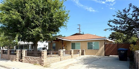 Photo of 11113 Ratliffe ST, Norwalk, CA 90650 (MLS # DW26162792)
