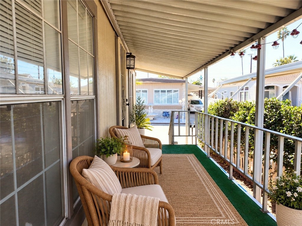 1245 W Cienega Avenue 138