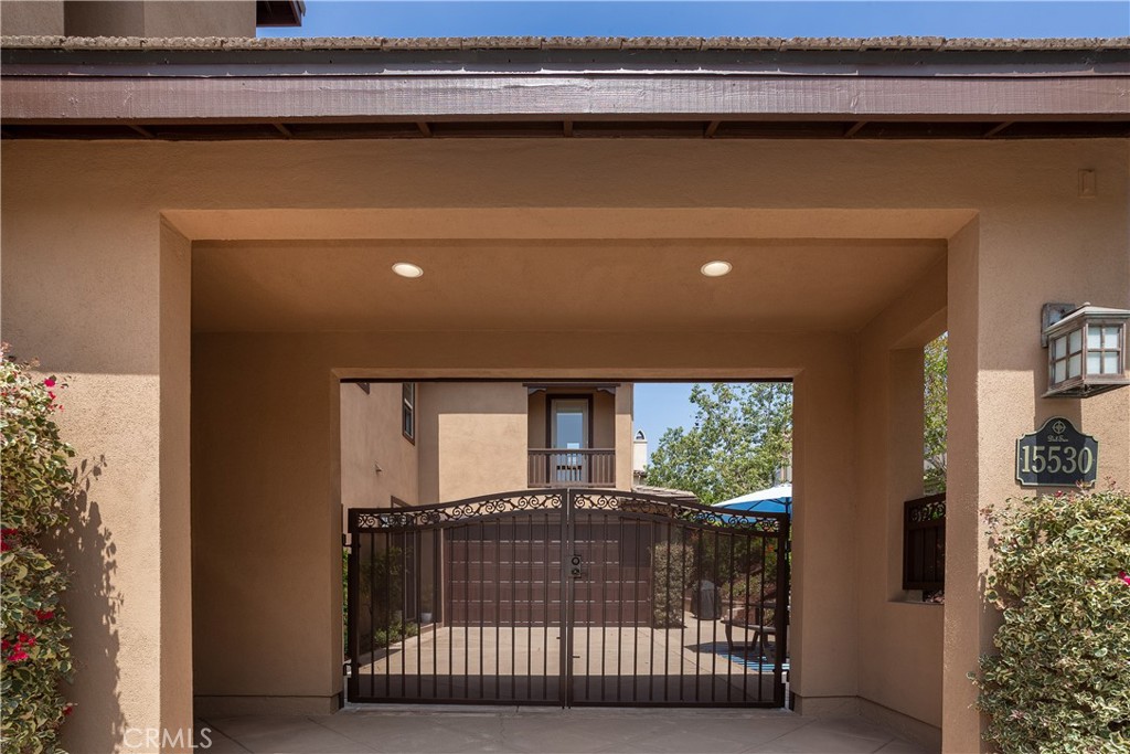 15530 New Park Terrace