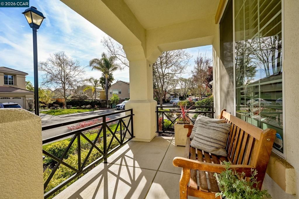 Photo of 419 Fuchsia Ln Ln, San Ramon, CA 94582 (MLS # 41127088)