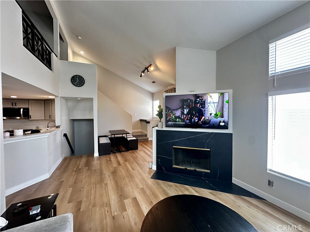 932 N Turner Avenue 48