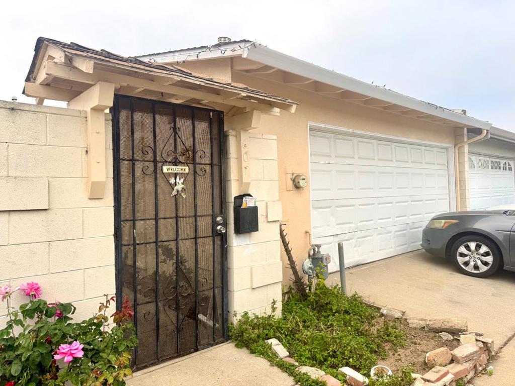 This is 3 bedroom and 1.5 bath with well-maintained house. cute front courtyard, good sized backyard and very close to park, shopping and schools Dont miss the opportunity to make this house your first home!