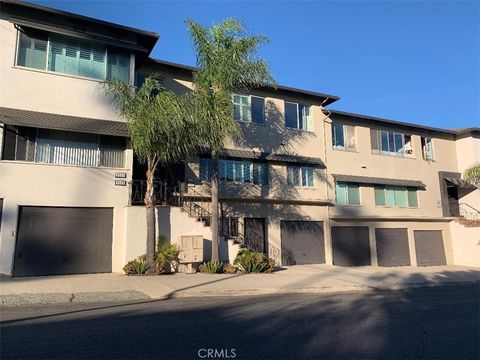 4527 E Shaw Long Beach CA 90803