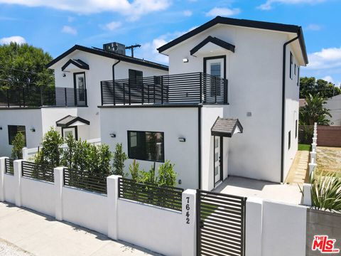 Tiny photo for 7642 orion Street, Van Nuys, CA 91406 (MLS # 25591163)