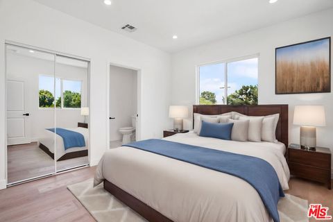 Tiny photo for 7642 orion Street, Van Nuys, CA 91406 (MLS # 25591163)