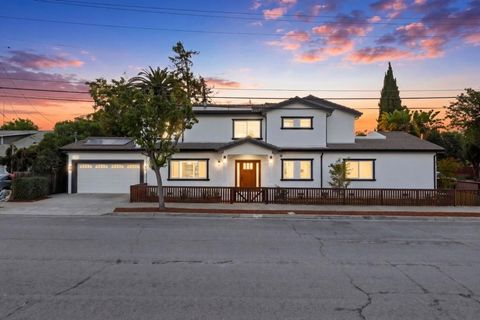 Photo of 401 Carroll Street, Sunnyvale, CA 94086 (MLS # ML82035000)