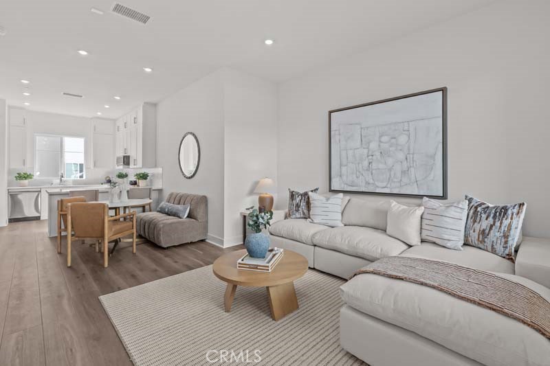 7255 Aura Circle