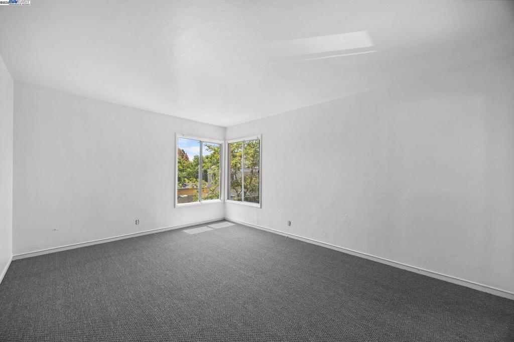 SOUTH BERKELEY - Residential Income