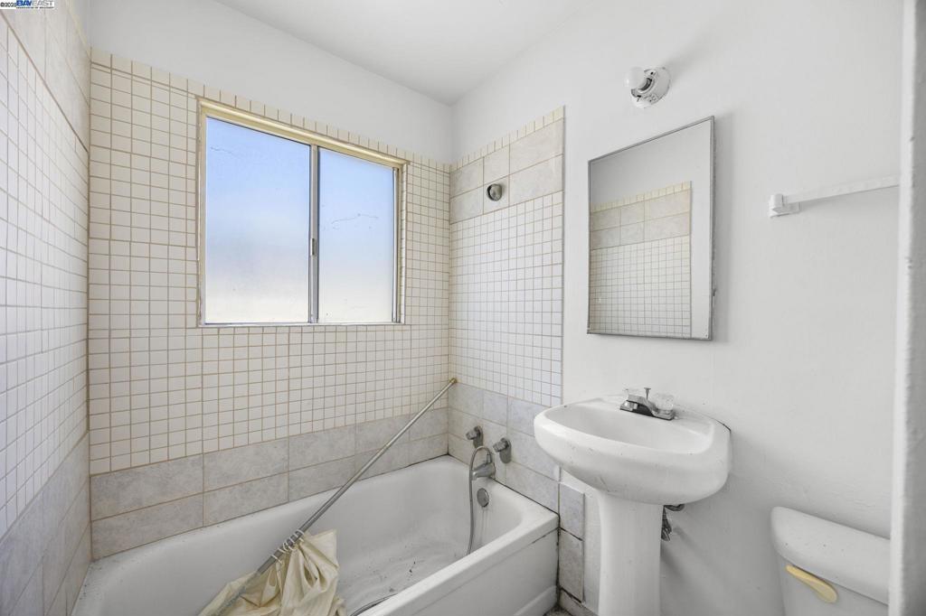 SOUTH BERKELEY - Residential Income