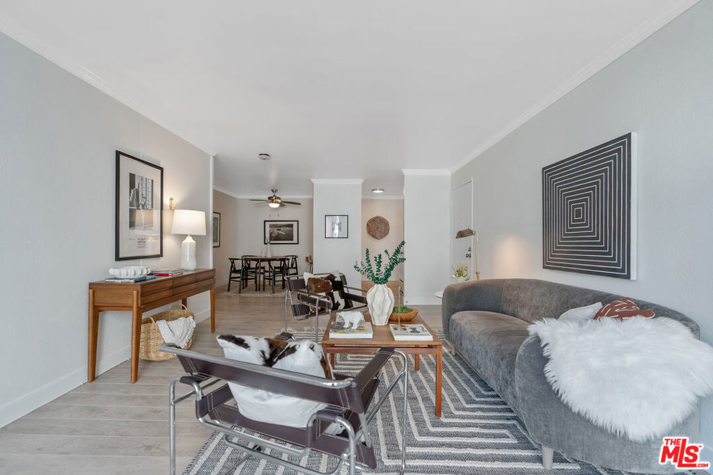 4900 Overland Avenue 243