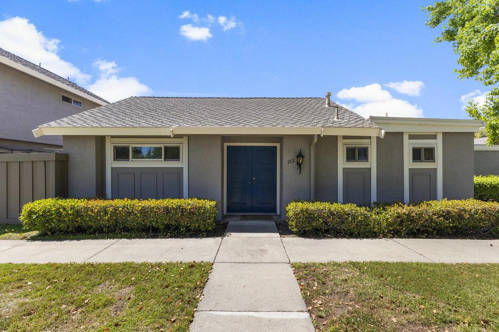Rarely available single-story townhome in the heart of Los Gatos Village. This beautifully maintained 2-bedroom, 2-bath residence blends mid-century charm with modern comfort in a peaceful, cul-de-sac location. Vaulted ceilings, abundant natural light, and an open-concept layout create a bright and inviting space ideal for everyday living and entertaining. The living and dining areas flow seamlessly to a private L-shaped brick patio framed by citrus treesperfect for outdoor dining or relaxation. The kitchen features granite countertops, new stainless steel appliances, and ample cabinetry. The spacious primary suite offers vaulted ceilings, patio access, and a refreshed en-suite bath with dual sinks. A versatile second bedroom is ideal for guests, a home office, or creative pursuits. Additional highlights include, dual pane windows throughout, a 2-car attached garage with laundry hookups and extra storage. Located within a well-landscaped community featuring a resort-style pool, clubhouse, and lush greenbelts. Close to vibrant downtown Los Gatos, Whole Foods, Netflix, and commuter routes including Hwy 85 and 17. Served by top-rated Union schools: Alta Vista Elementary, Union Middle, and Leigh High. Enjoy quiet, low-maintenance living just minutes from the best of Silicon Valley.