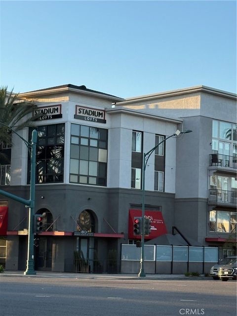 Photo of 1801 E Katella Ave #4135, Anaheim, CA 92805 (MLS # PW26046139)