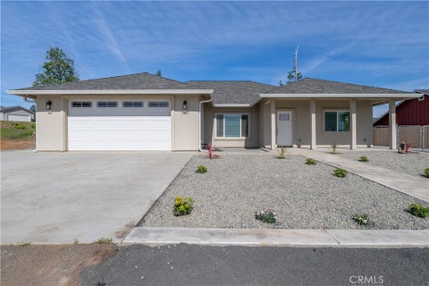 Photo of 585 Valley View Dr, Paradise, CA 95969 (MLS # SN26133401)