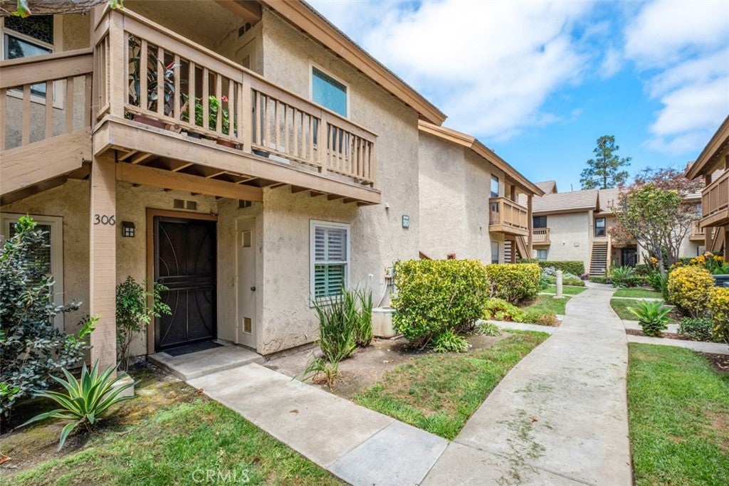 306 Tangelo 342, Irvine CA 92618