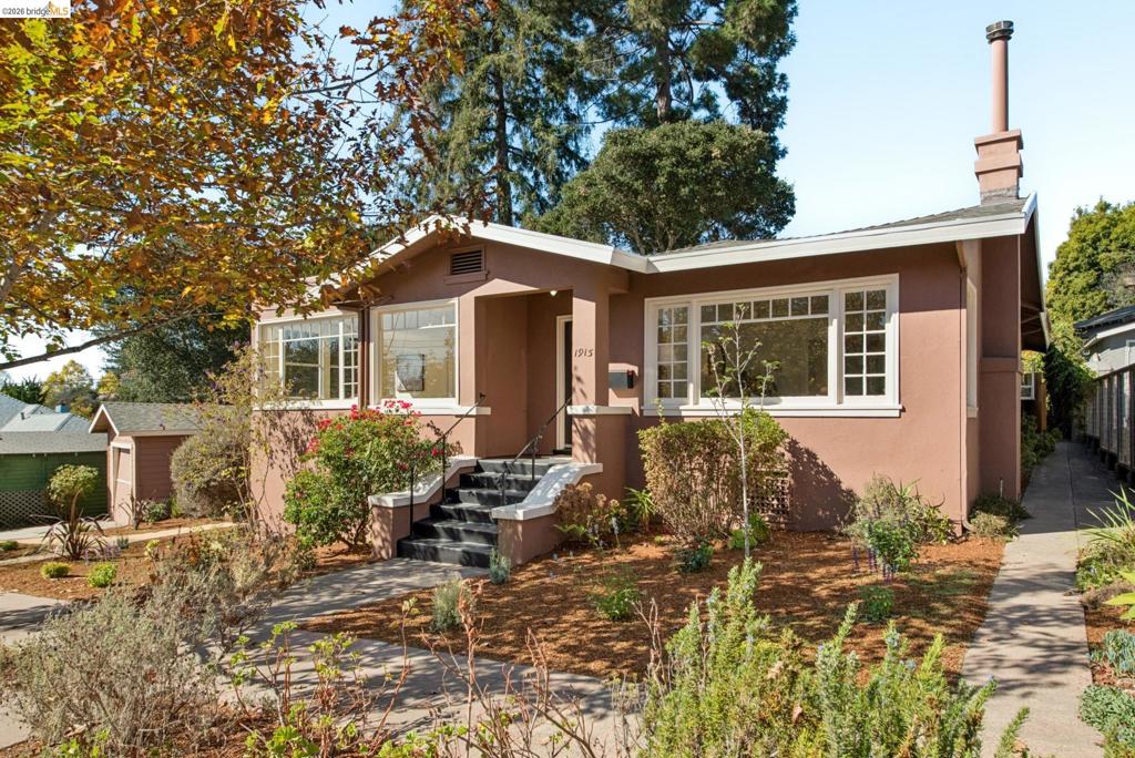 1915 El Dorado Ave