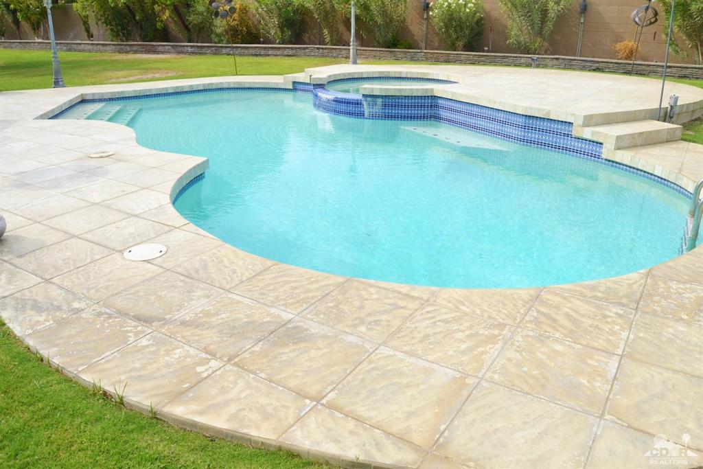 Regency Palms - Residential