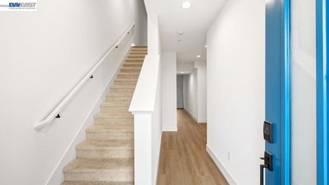 Photo of 1925 Grand Street St, Alameda, CA 94501 (MLS # 41128494)