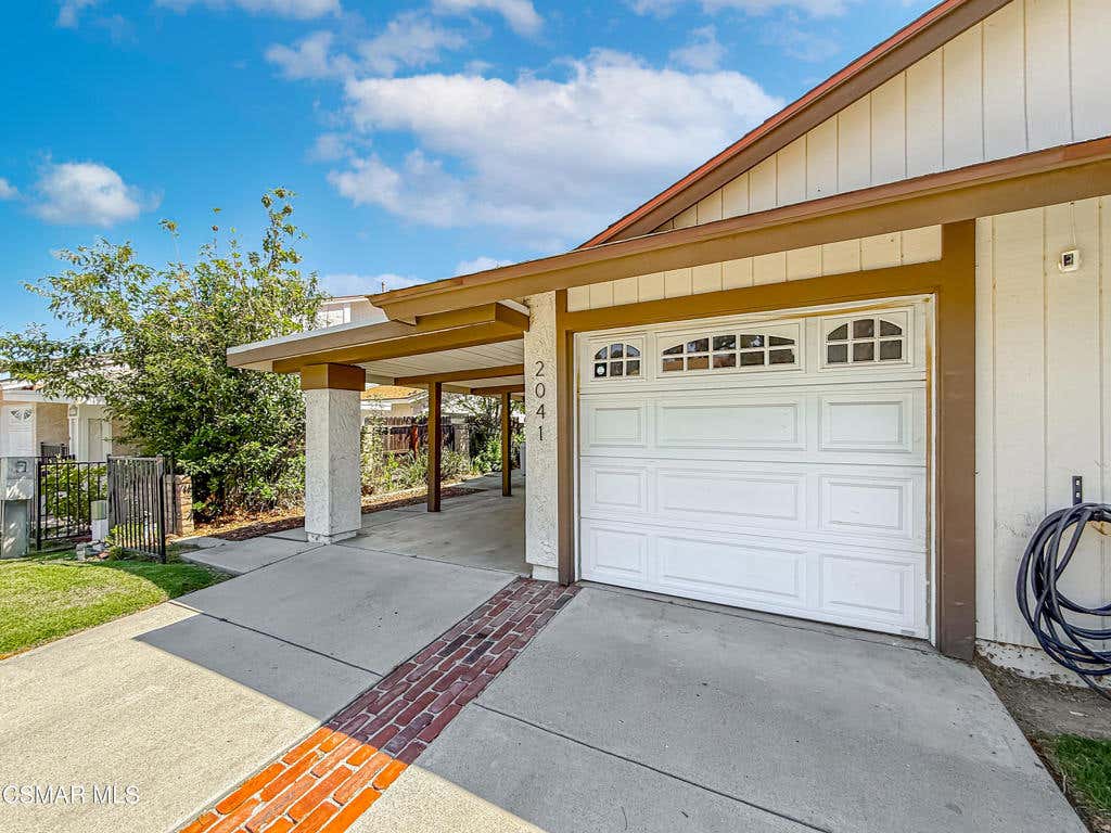Photo of 2041 Covington Avenue, Simi Valley, CA 93065 (MLS # 226002809)