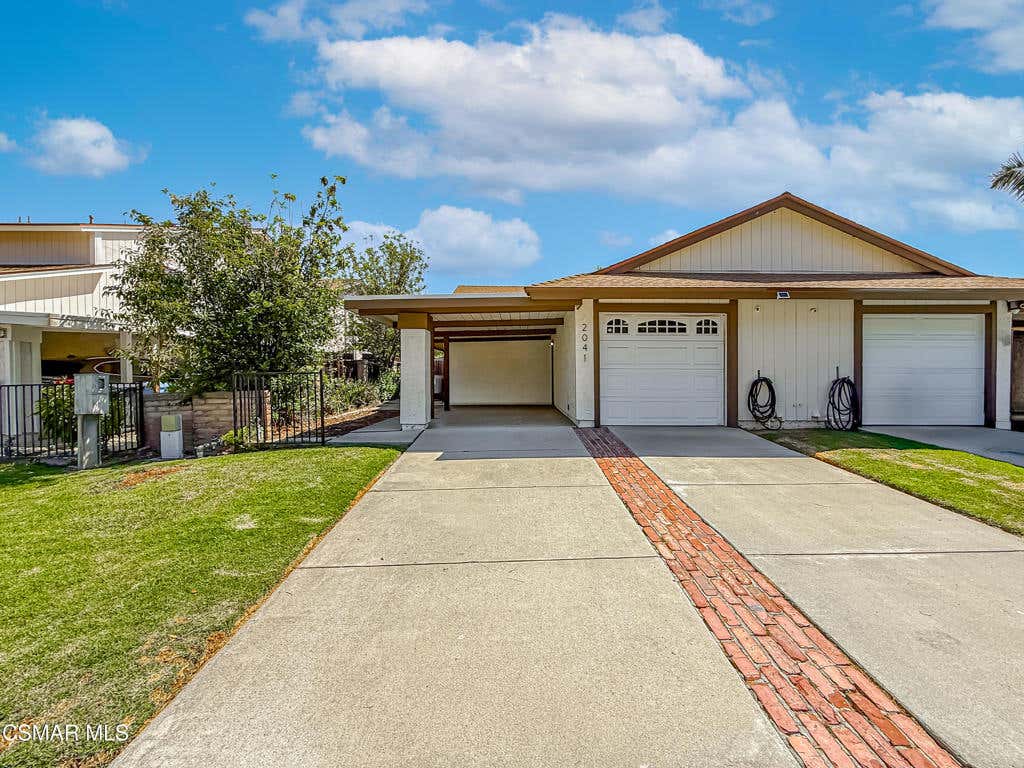 Photo of 2041 Covington Avenue, Simi Valley, CA 93065 (MLS # 226002809)