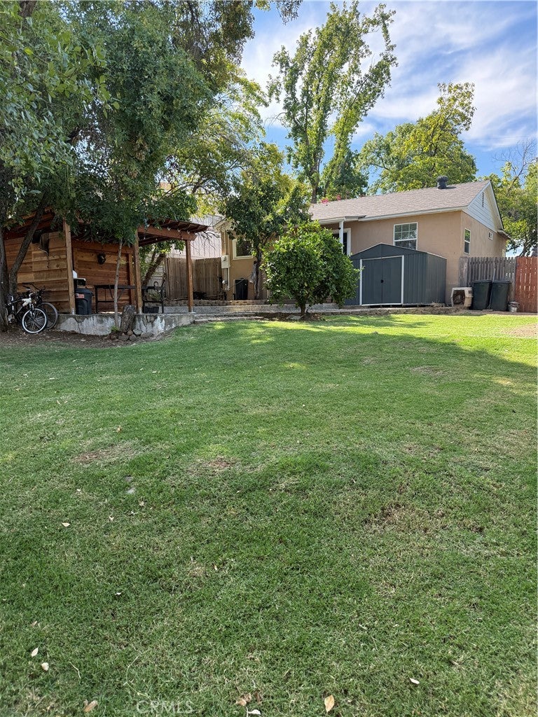 15 Oak Park Way