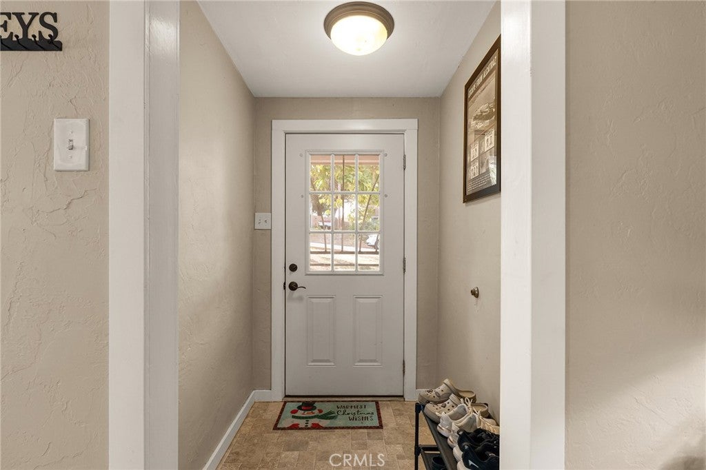 15 Oak Park Way
