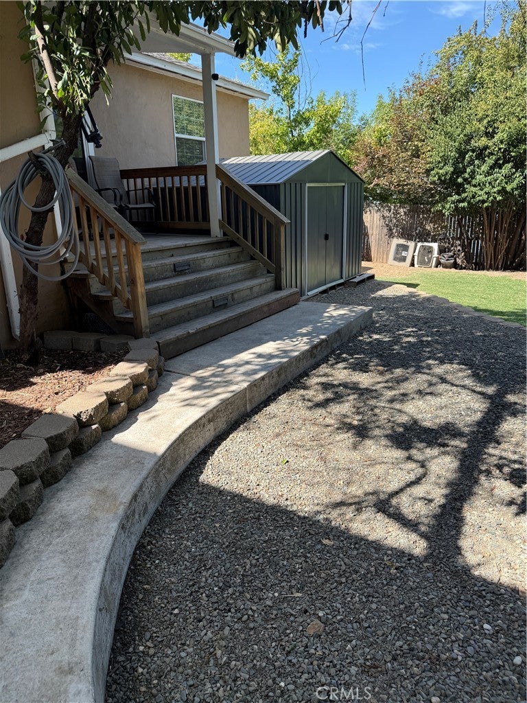 15 Oak Park Way