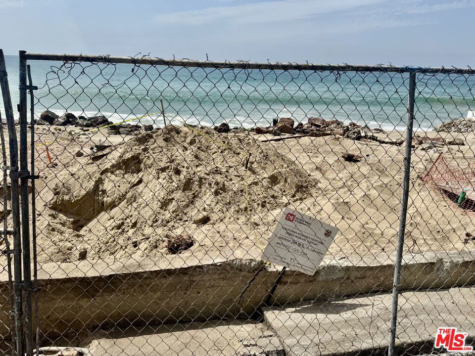Rare Beachfront Opportunity Rebuild on Big Rock Beach, Malibu Attention developers, investors, and oceanfront seekers! Here's your chance to create a custom coastal retreat on one of Malibu's most scenic stretchesBig Rock Beach. The previous two-story, 3 bed / 3 bath home (approx. 1,853 sq. ft.) was lost in the Palisades/Malibu fire, leaving behind a prime, build-ready site with sweeping ocean views. This is a unique leasehold opportunity with the current land lease secured through 2070 at just $666.88/month a rare find for Malibu beachfront. Whether you're looking to rebuild, renegotiate terms, or explore the possibility of purchasing the land, the potential here is tremendous. The location is unbeatable on the beautiful Pacific Coast Hwy just minutes from central Malibu. Opportunities like this don't come often act quickly. Call now for more details.