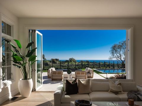 Tiny photo for 24 Fairway Pt, Newport Coast, CA 92657 (MLS # NP26001371)