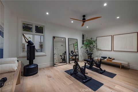 Tiny photo for 24 Fairway Pt, Newport Coast, CA 92657 (MLS # NP26001371)