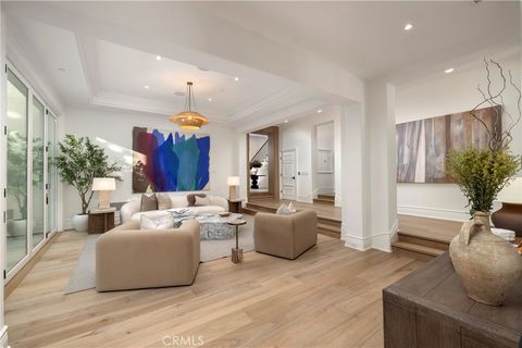 Tiny photo for 24 Fairway Pt, Newport Coast, CA 92657 (MLS # NP26001371)